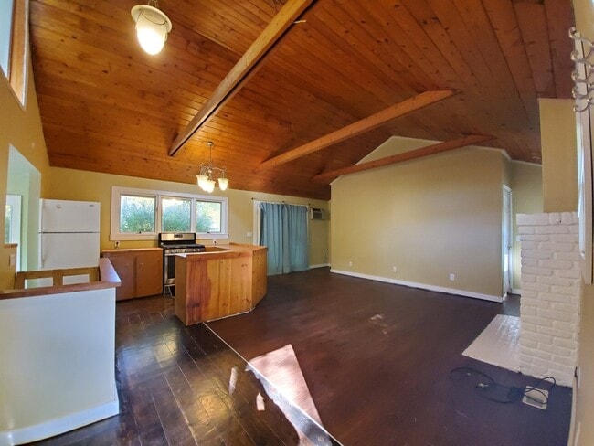 Building Photo - 3770 Woodview Ave