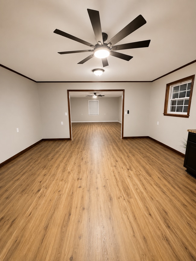 Foto del edificio - 501 W Franklin St