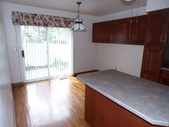Foto del edificio - Heather Ridge Townhome (27XA)
