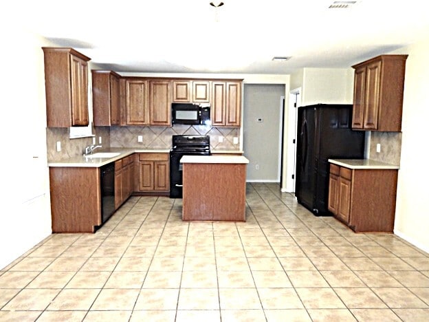 Building Photo - 922 Magnolia Hl
