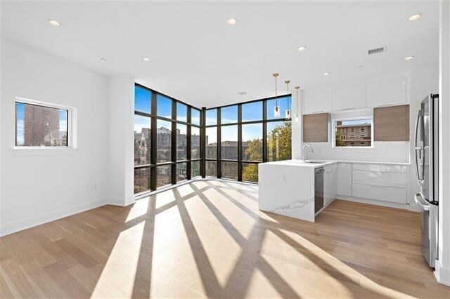 Building Photo - 6025 JFK Blvd E