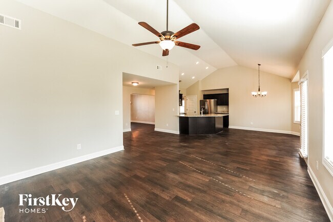 Building Photo - 2864 Oak Springs Dr