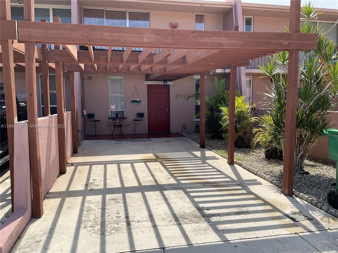Primary Photo - 6312 SW 139th Ct