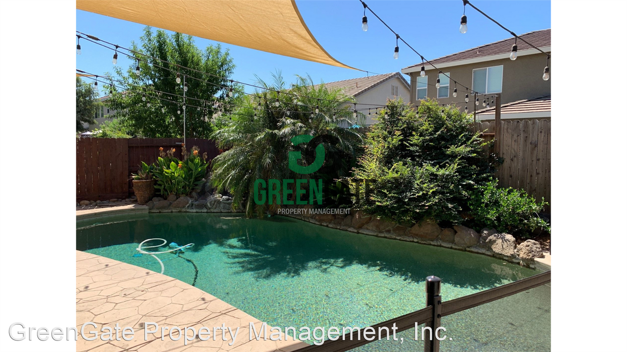 5 br, 3 bath House 5421 Feather Ct House for Rent in Riverbank, CA