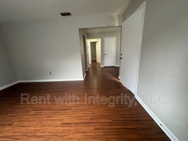 Foto del edificio - 1445 Willow Bend Way