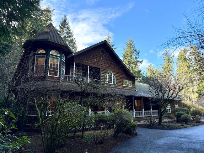 Foto del edificio - Expansive Bainbridge Island home and prope...