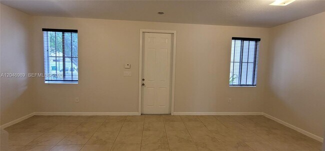 Foto del edificio - 27300 SW 140th Passage