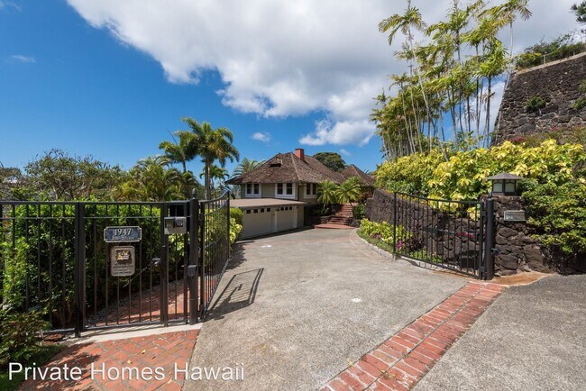 Foto del edificio - 4 br, 3 bath House - 1947 Judd Hillside Road