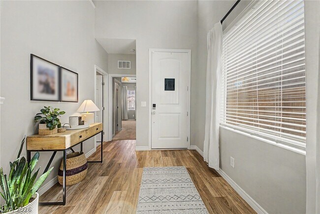 Foto del edificio - 8137 Skye Plum St