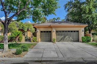 Building Photo - 9013 Thornbury Ln