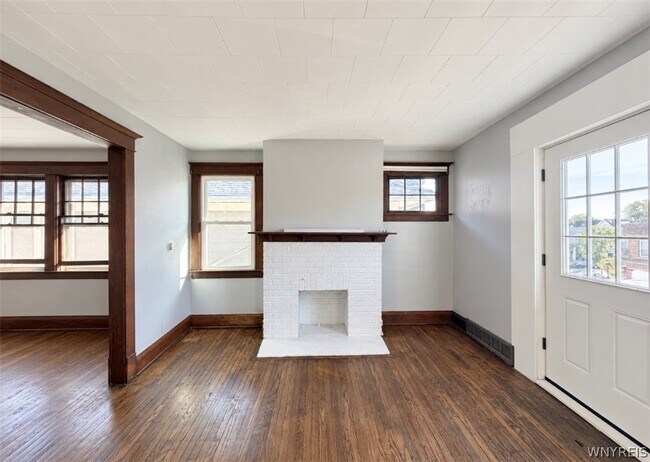 Building Photo - 9 Lovering Ave