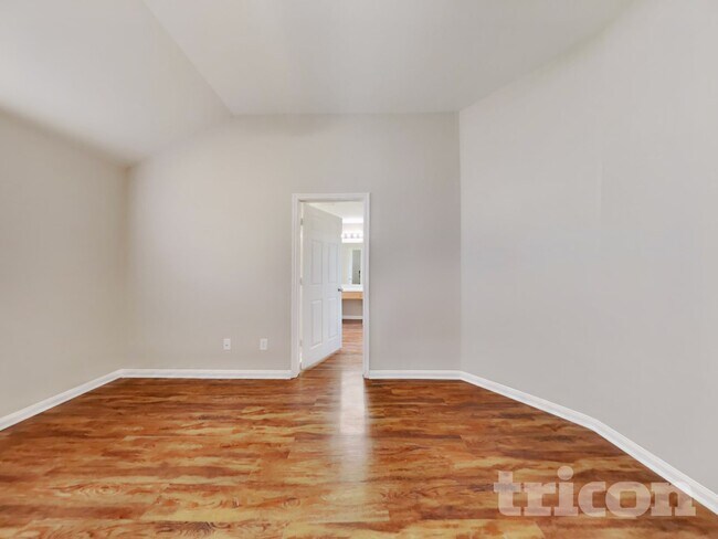 Building Photo - 3915 Liberty Square Trail