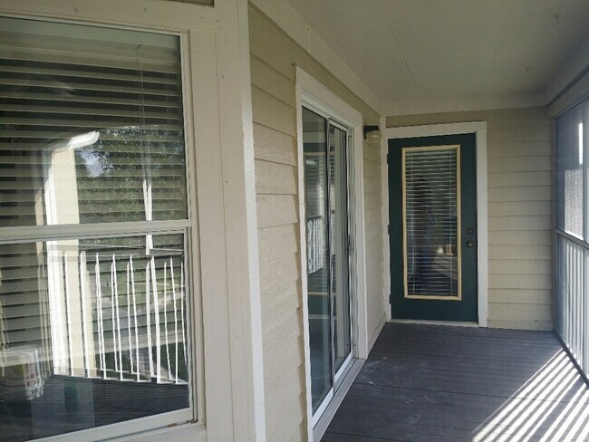 Foto del edificio - 700 Ironwood Dr