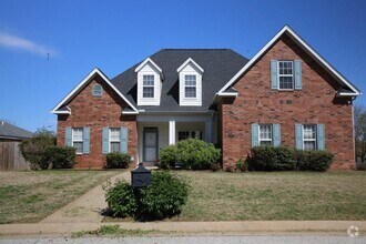 Building Photo - 2908 Northaven Dr