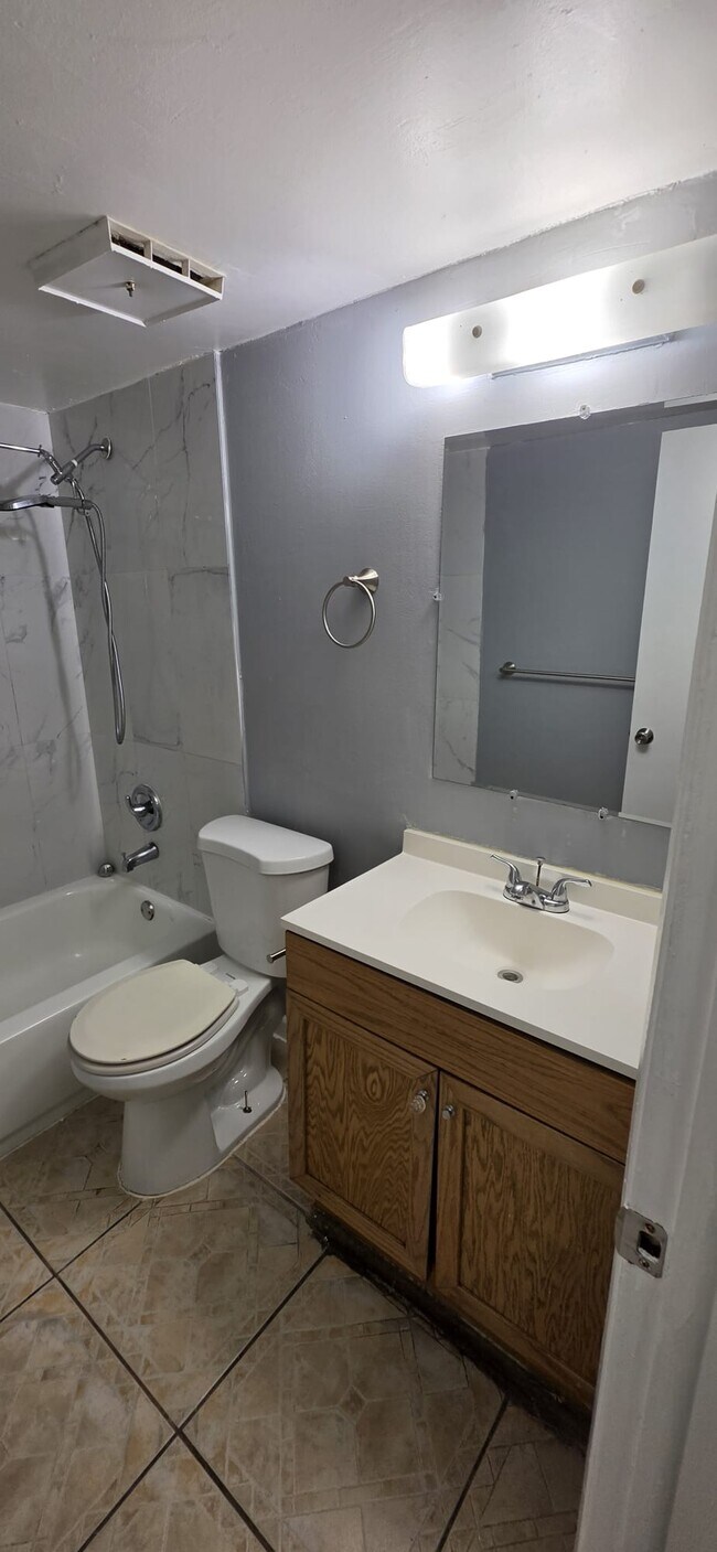 Foto del edificio - 3470 Foxcroft Rd