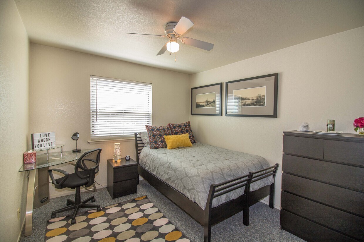 Pomona West Student Apartments Apartments in Chico, CA