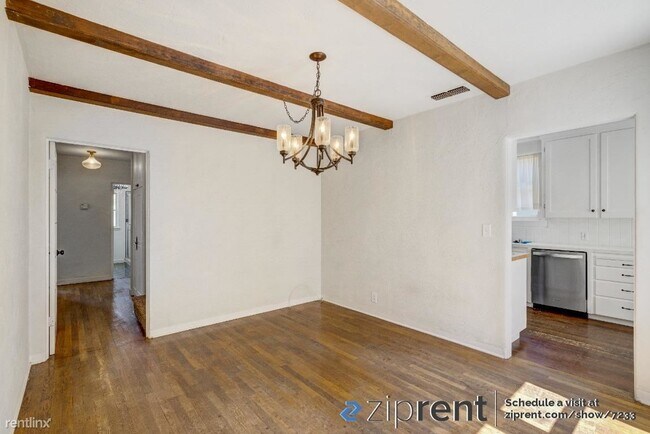 Building Photo - 4 br, 1 bath House - 115 East Weldon Avenu...
