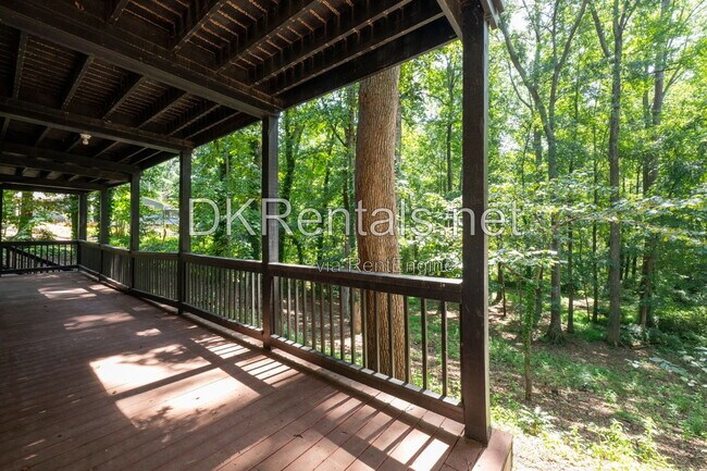 Foto del edificio - 2133 Cooper Way