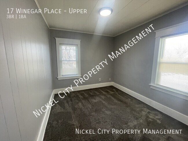 Building Photo - 17 Winegar Pl