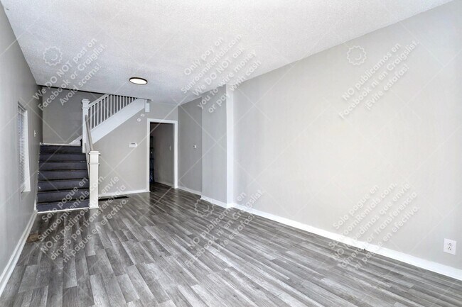 Foto del edificio - 414 N Temple Ave