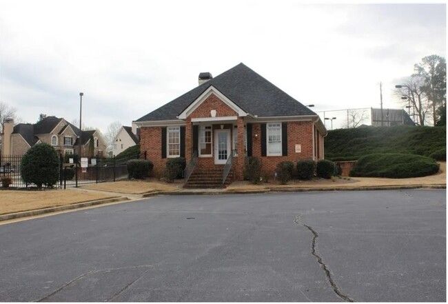 Clubhouse - 4000 Brooks Mill Dr