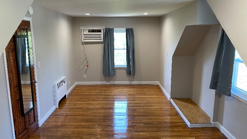 Primary Photo - 245 Palmer Rd