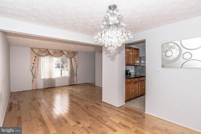 Building Photo - 8463 Monarch Ct