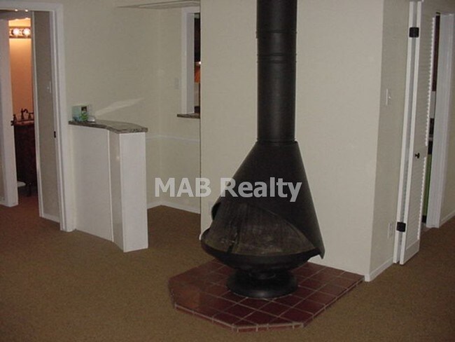 Foto del edificio - 3215 Carlisle