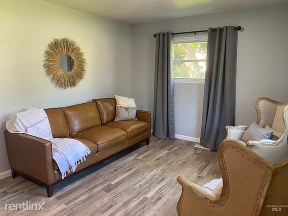 Foto del edificio - 3 br, 2 bath House - 502 E Washington St