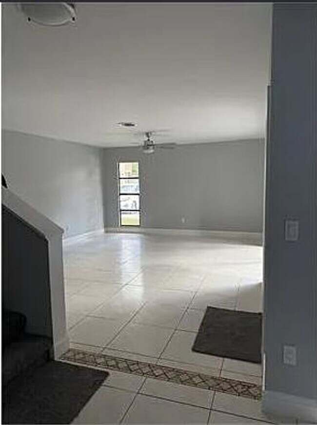 Foto del edificio - 4905 Alder Dr