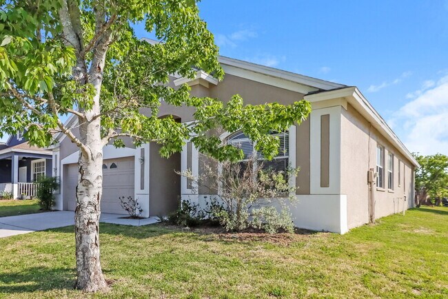 Foto del edificio - 14219 Holly Hammock Ln