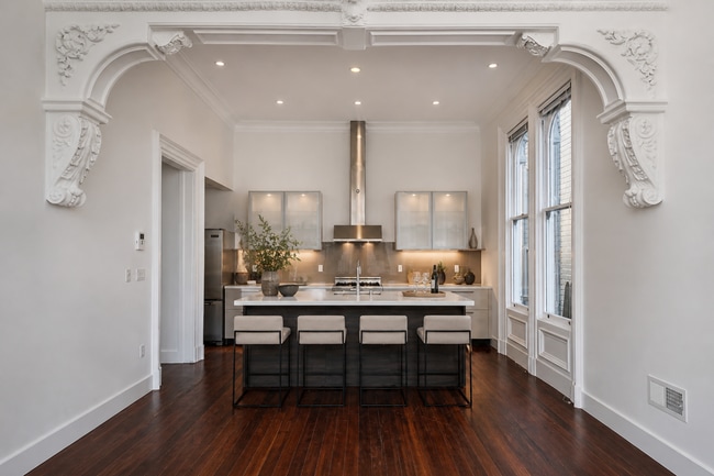 Photo - SF Turk LLC Apartment