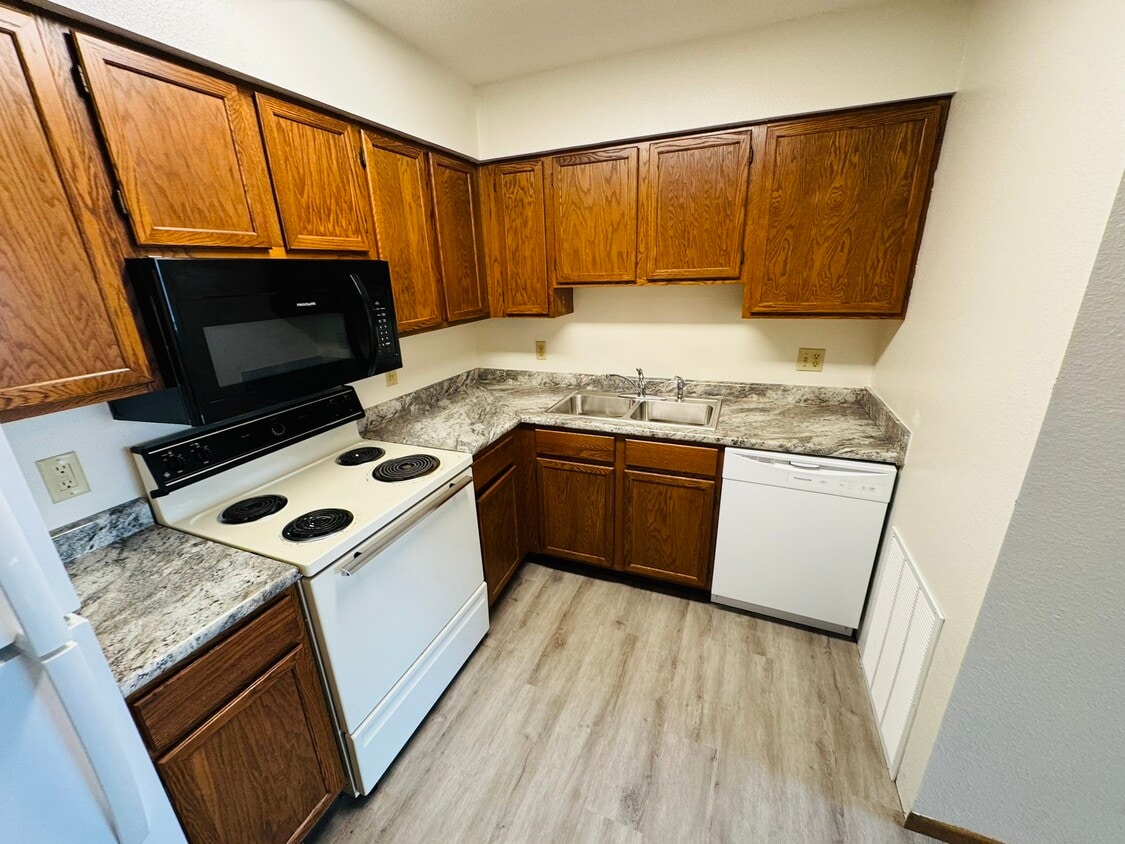 Photo - 156 Westside Dr.