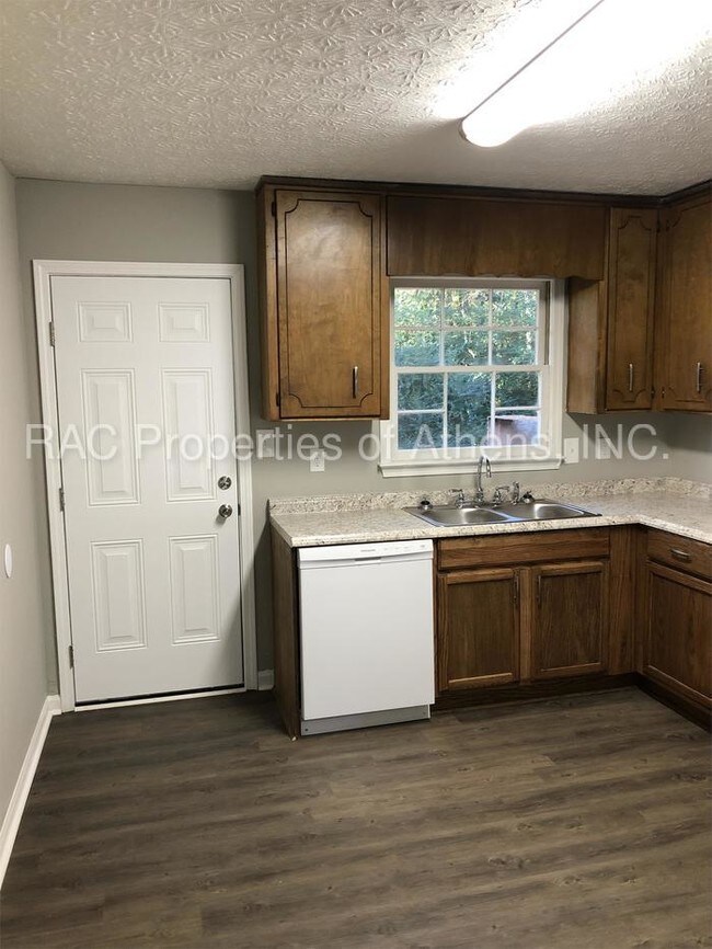 Building Photo - 160 Ramble Hills Cir