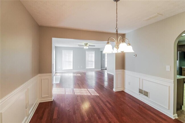 Foto del edificio - 1395 Stephens Pond View