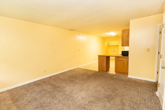 Photo - 3884 Youngstown Rd Townhome