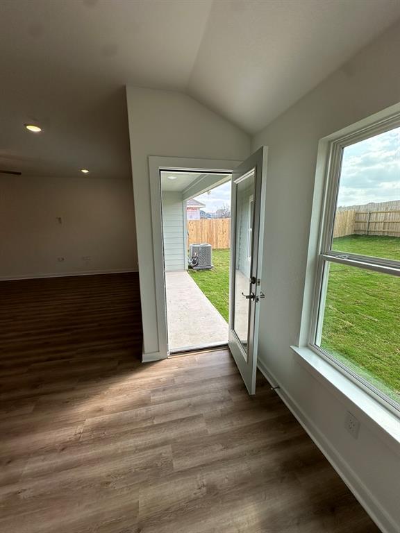 Foto del edificio - 7502 Sparkling Light Dr