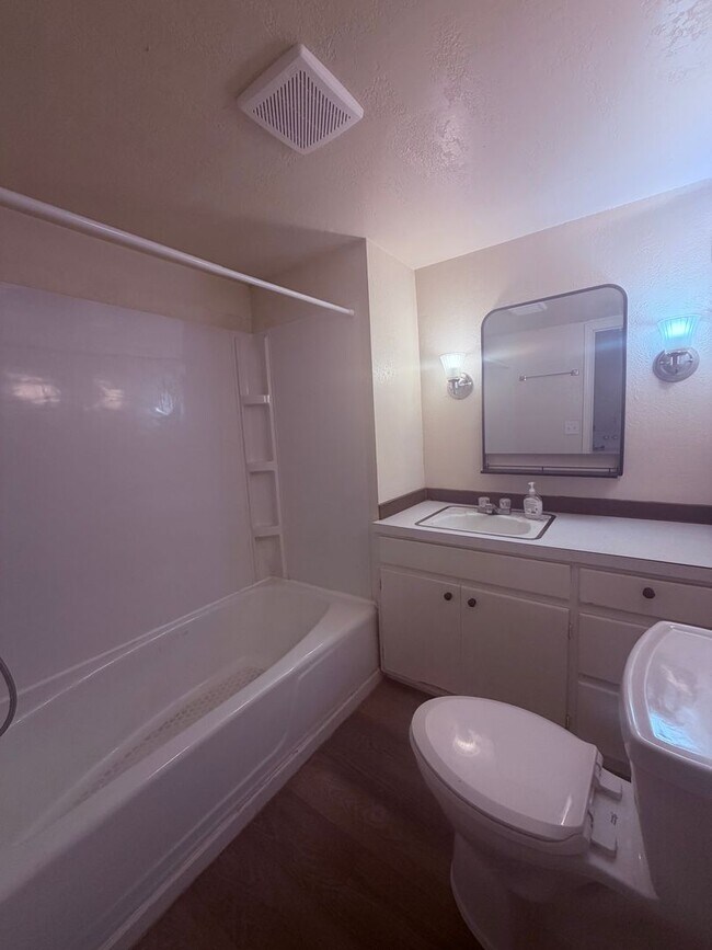 Foto del edificio - House for rent!