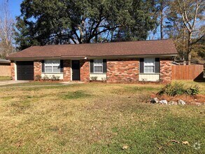 Building Photo - 141 Piercefield Dr