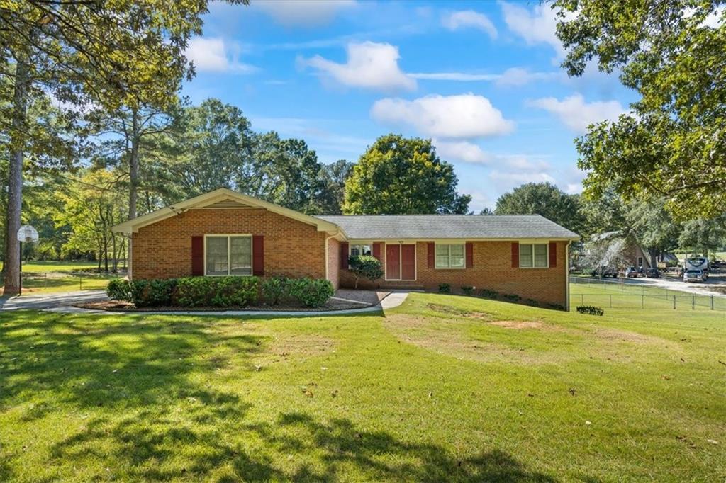 Foto principal - 3929 Lenora Church Rd