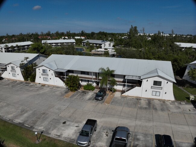 3D Exterior - Coral Waters Apartments