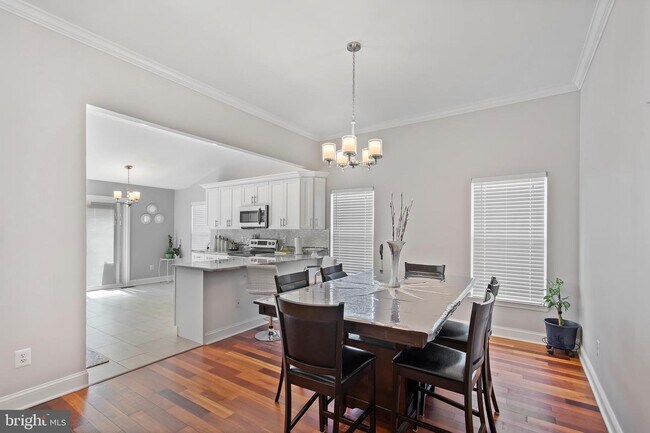 Foto del edificio - 210 Europa Ct