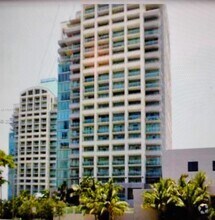 Building Photo - 3400 SW 27th Ave