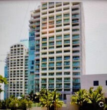 Building Photo - 3400 SW 27th Ave