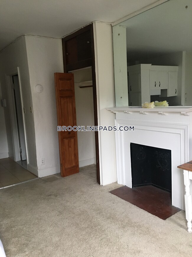 Foto del edificio - 1223 Beacon St