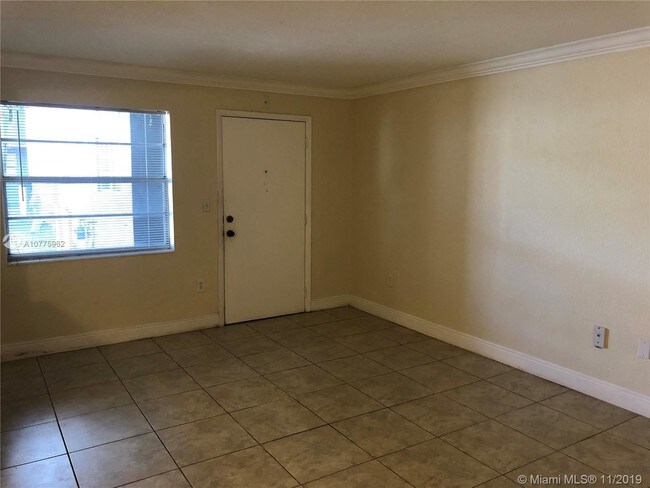 Building Photo - 3901 SW 112th Ave