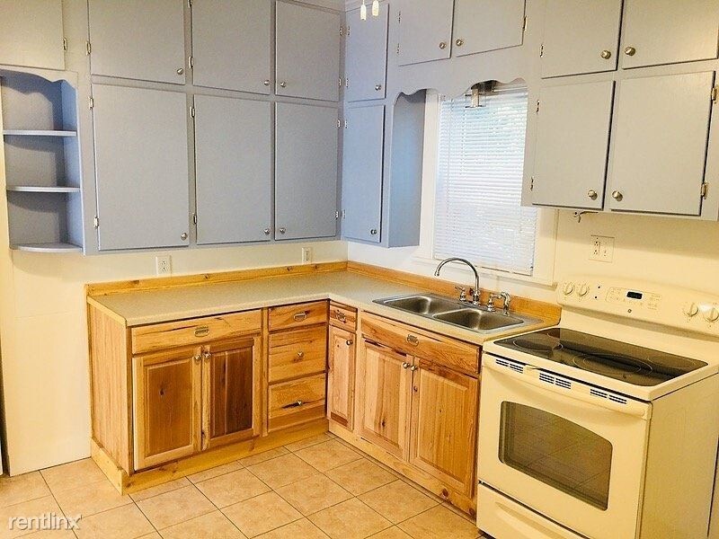 Foto principal - 2 br, 1 bath Apartment - 18 Goff Street 1