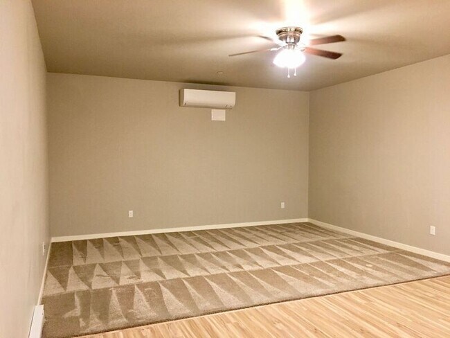 Foto del edificio - 502 SW Evergreen Ave