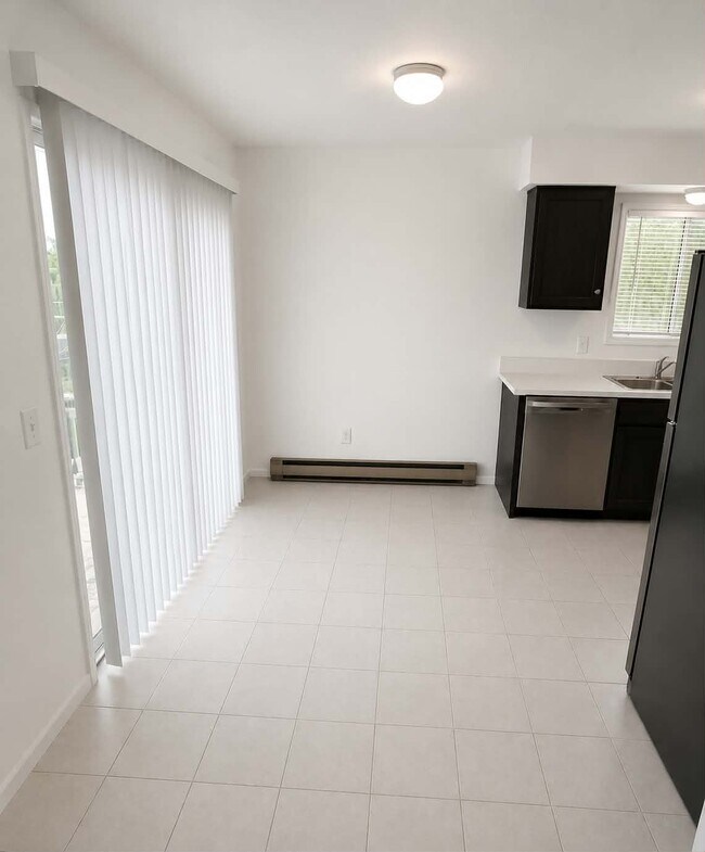 Foto del edificio - 1206 E 3rd St