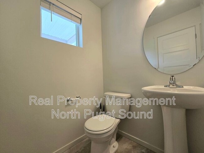 Building Photo - 4306 68th Dr NE